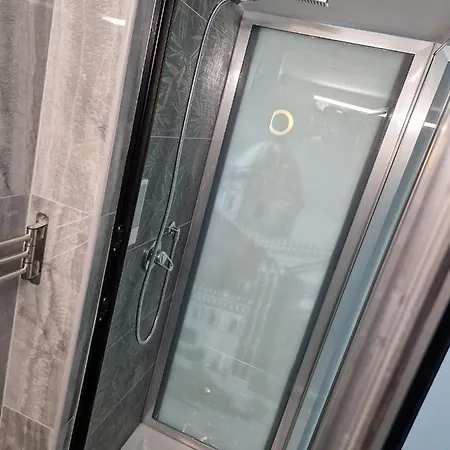 Confort 73 パレルモ